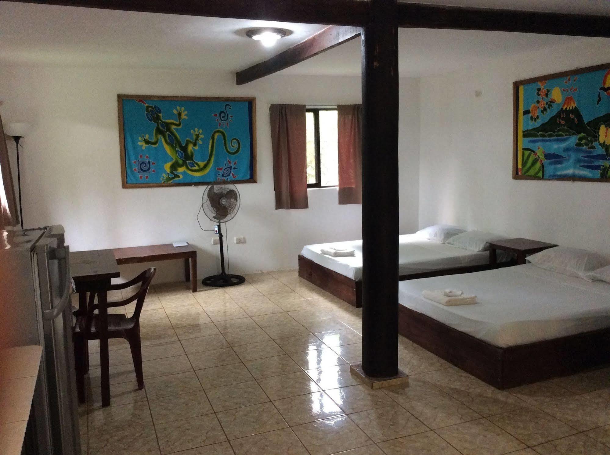 Be My Guest Cabinas Puerto Viejo de Talamanca 외부 사진
